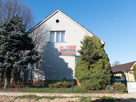 Prodej rodinného domu o užitné ploše 218m2 s pozemkem o výměře 877m2 v Malšicích