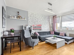 Prodej bytu 3+1 s balkonem, Tábor - Pražské sídliště