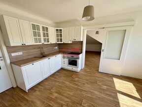 Prodej bytové jednotky 1+1 59,8 m2 v Sezimově Ústí