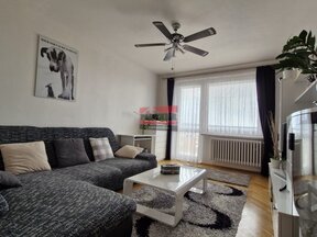 Prodej bytu 3+1 s balkónem, Říčany u Prahy
