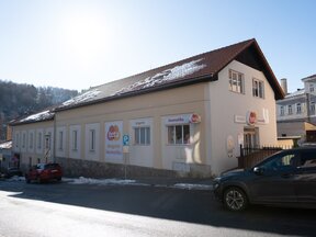 Prodej 1/2 komerčního objektu ve Vimperku
