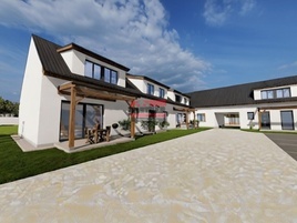 Prodej hrubé stavby bytového domu - 8 bytových jednotek + 11 parkovacích míst, Lomnice nad Lužnicí