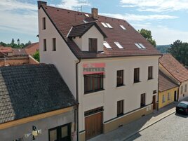 Pronájem zařízené bytové jednotky 1+1 35,79 m2 po kompletní rekonstrukci v centru Bechyně