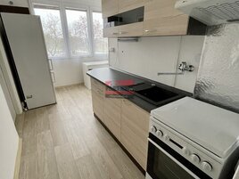 Pronájem bytové jednotky 2+1 s balkónem na Pražském sídlišti v Táboře
