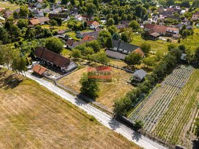 Prodej stavebního pozemku 989 m2 ve Stoklasné Lhotě
